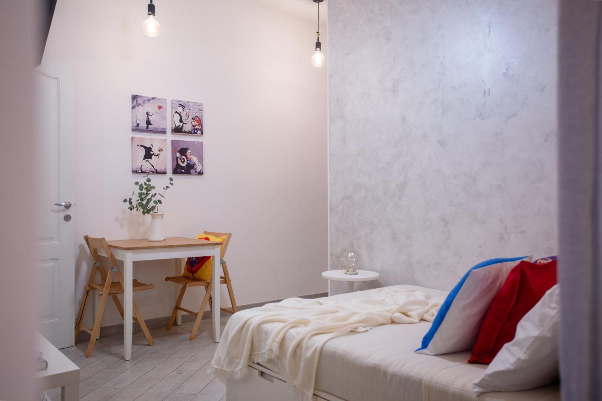 Stanza Comoda E Silenziosa Con Bagno Privato E Area Lavoro E Relax Rome Luaran gambar