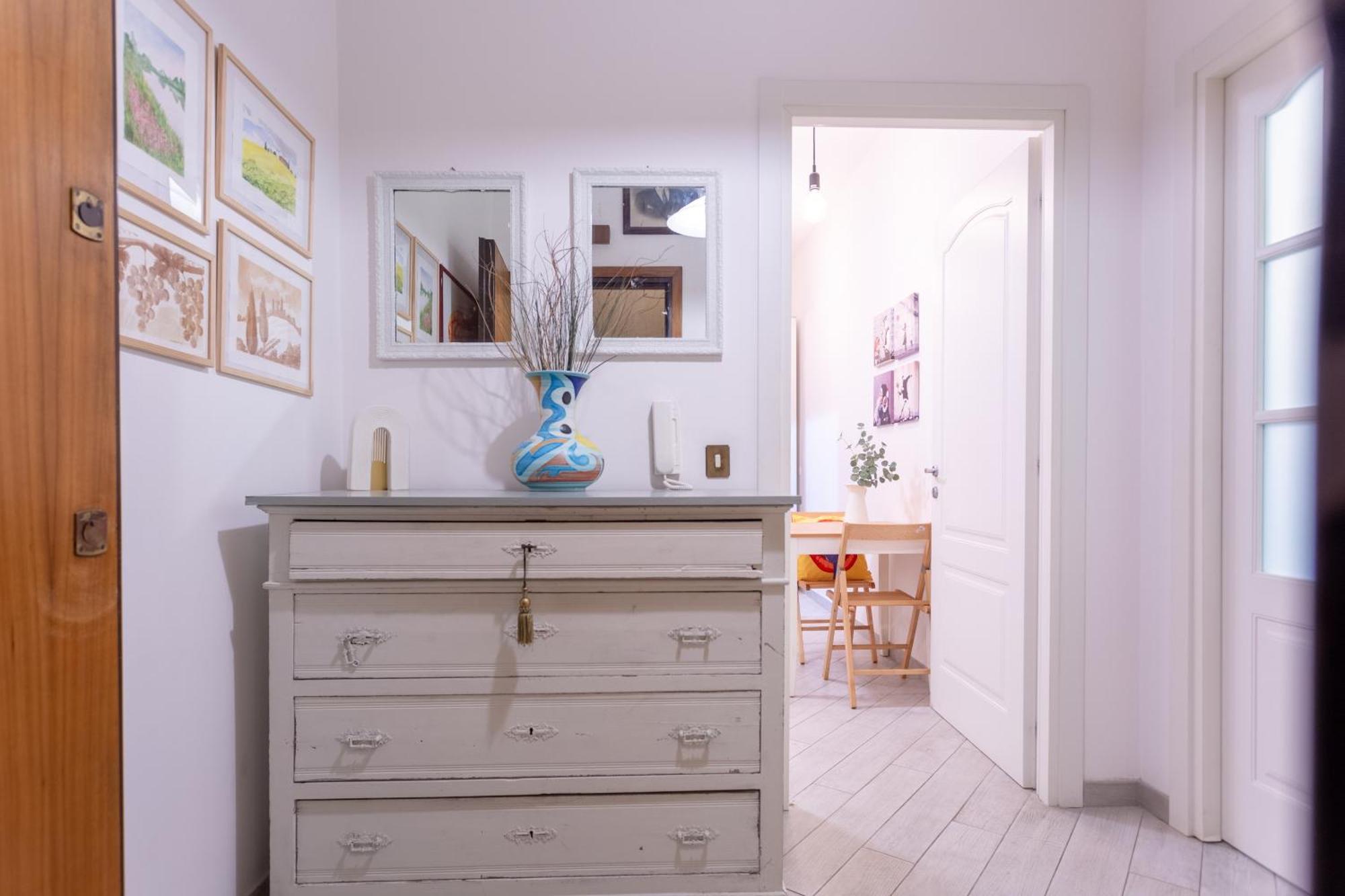 Stanza Comoda E Silenziosa Con Bagno Privato E Area Lavoro E Relax Rome Luaran gambar