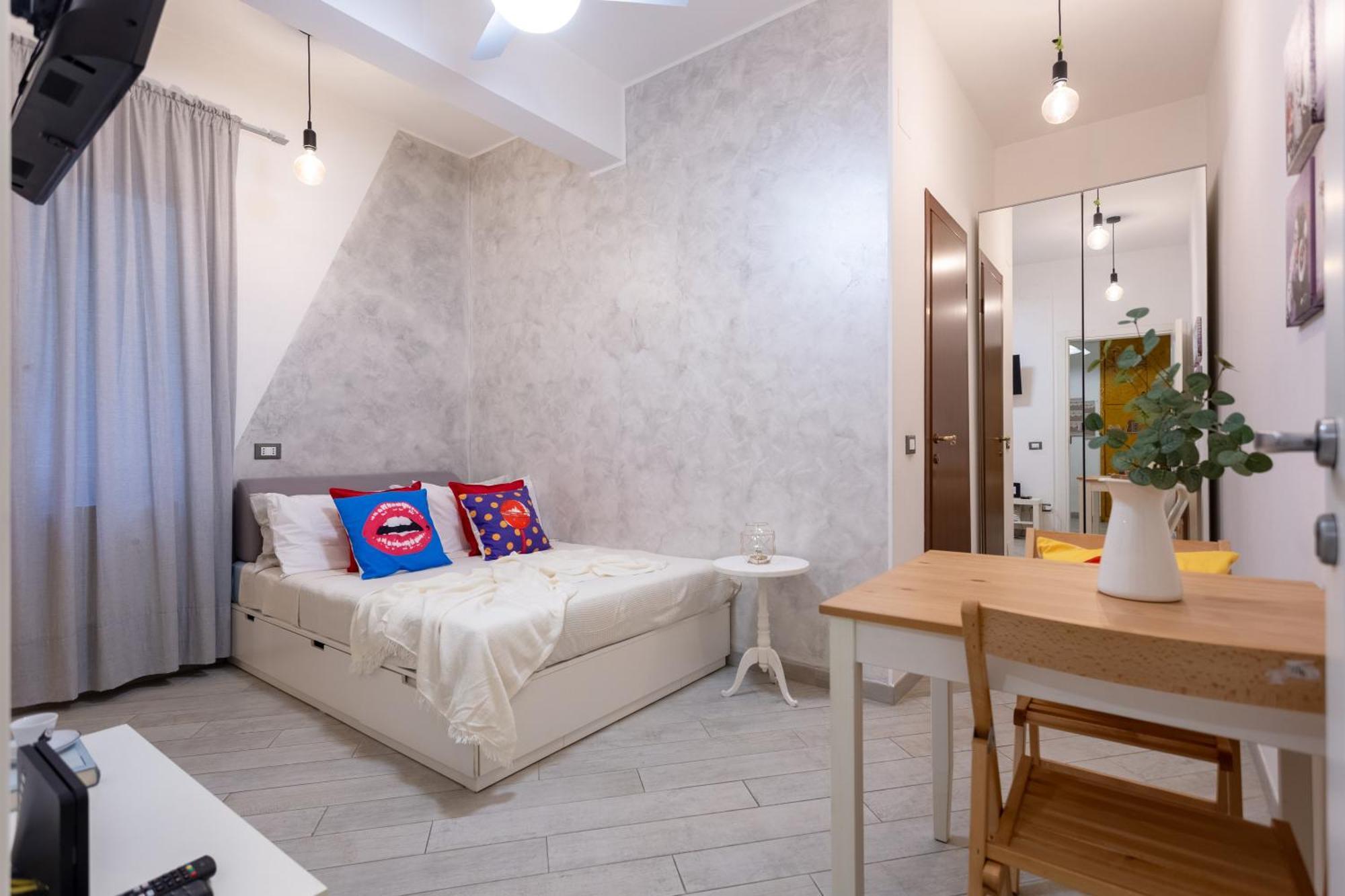 Stanza Comoda E Silenziosa Con Bagno Privato E Area Lavoro E Relax Rome Luaran gambar